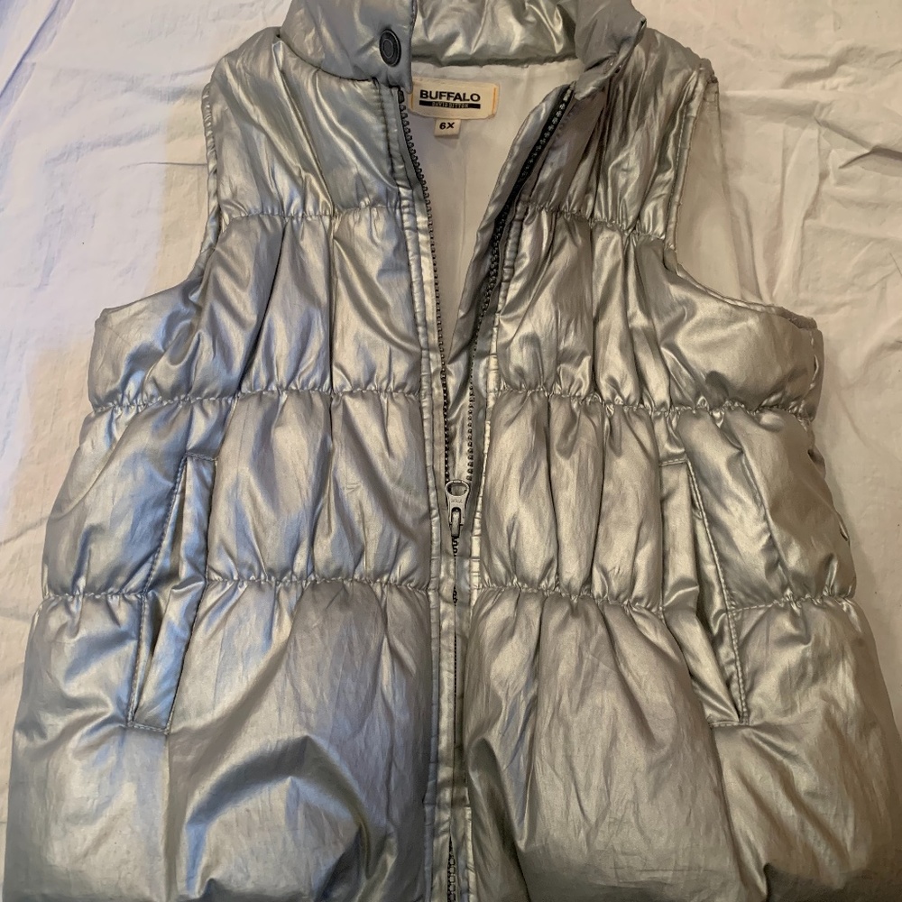 Metallic Silver Puffer Vest. 6X. On trend.